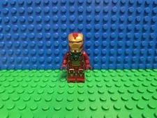 Lego Iron Man Minifigure Mark 17 Armor 76008 sh0073 Marvel Super Heroes CMF Lot 