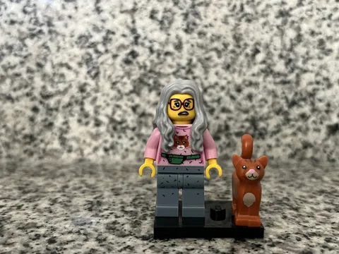 Lego Collectible Minfigure The Lego Movie Series 1 Mrs. Scratchen-Post 71004