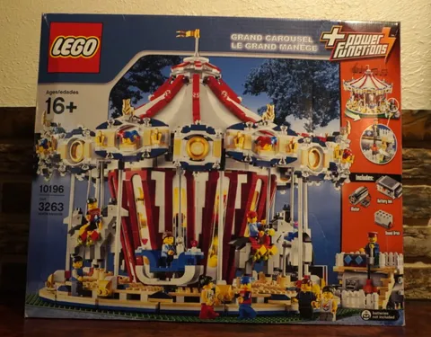 LEGO 10196 Grand Carousel NSIB Factory Sealed Motorized Free Ship