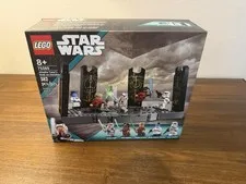 LEGO Star Wars #75385: Ahsoka Tano's Duel on Peridea - NIB