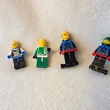  Vintage LEGO Space Minifigure Lot  - Spyrius Chief, Space Police II, Droid 