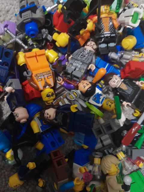 10x LEGO Minifigures + Accessories Random Bulk Lot Genuine Lego Lot 3