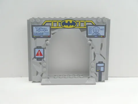 Lego Gray Panel 4 x 16 x 10 w/ Batman Logo, Joker, Car Pattern 15626pb01/10672-1
