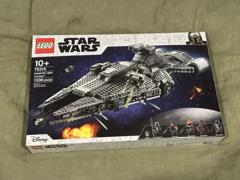 LEGO Star Wars Imperial Light Cruiser 75315 NEW 
