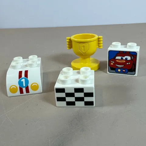 4 Duplo Lego Bricks Replacement Pieces Disney Cars Lightning McQueen's Race Day