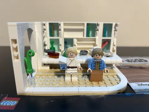 Lego Star Wars 40531 Lars Family Homestead Kitchen + Blue Milk Luke Minifigure!