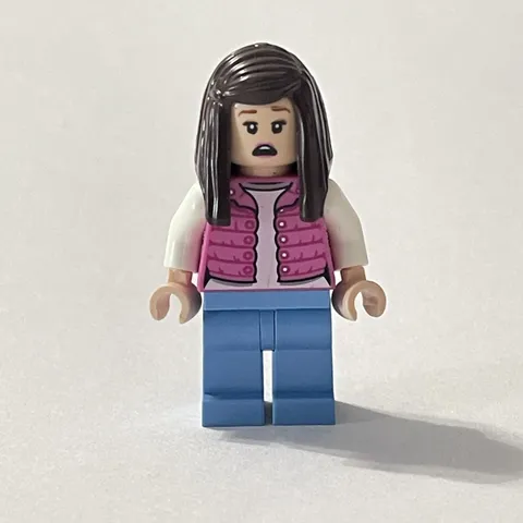 Lego Jurassic World Park Tourist Pink Jacket Minifigure Minifig Piece