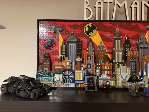 LEGO Batman: The Animated Series Gotham City (PRE-BUILT - 76271)