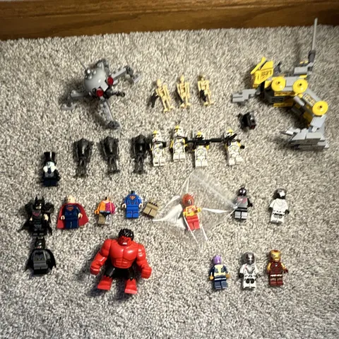HUGE LEGO Super Heroes Minifigure Lot Batman Superman Iron Man & RARE FIRESTORM