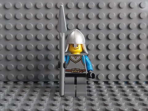 Lego Castle 70403 - Lion Knight Minifigure - Used