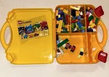 Lego Carrying/Brief Case Storage Container Yellow w/ Moveable Dividers & Bricks