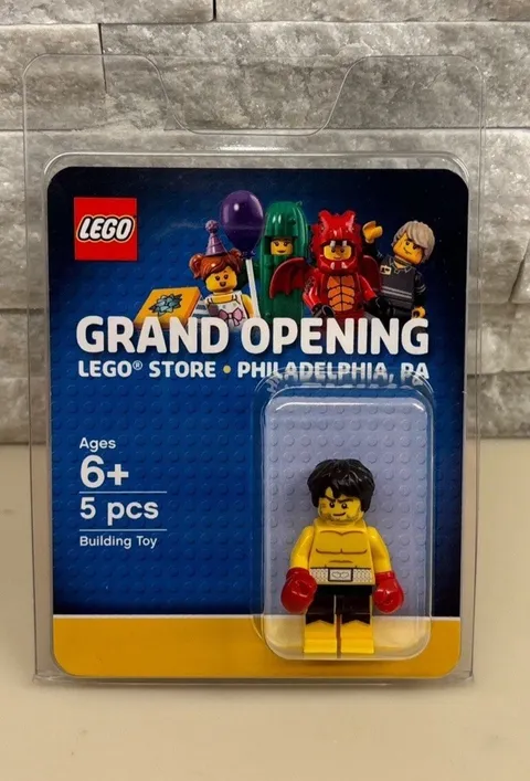 Lego Rocky Boxer Minifigure Philadelphia 2019 Grand Opening - Employee Version