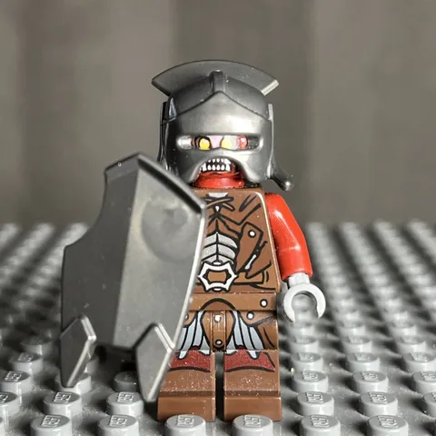 Lego Lord Of The Rings LOTR Uruk Hai LOR007 9474 9471 Helmet - 2K1