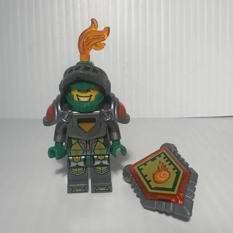 LEGO Nexo Knights Aaron Fox Minifigure nex035 70317 Fortrex Armour Genuine