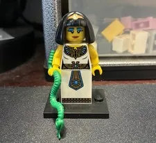 LEGO Minifigure series 5 Egyptian Queen