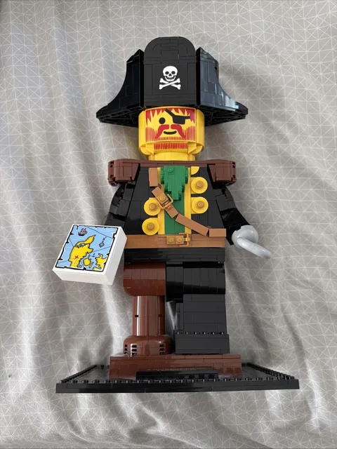 Lego House A Minifigure Tribute 40504 Pirate