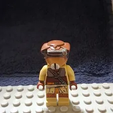 This is the LEGO Star Wars minifigure of Princess Leia in her Boushh disguise