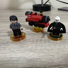 LEGO Dimensions Harry Potter & Lord Voldemort Minifigures w/ Red Train & Bases