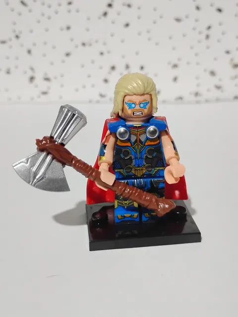 Custom Lego Minifigure Love and Thunder - Thor Odison Powered up with Axe 