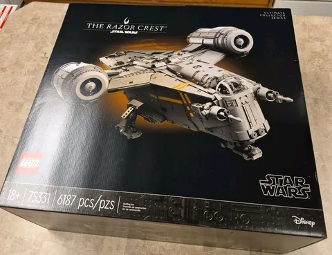 LEGO Star Wars UCS Razor Crest Ultimate Collector Series 75331 New And Sealed 