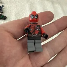 LEGO Marvel Deadpool Minifigure From 6866 - Authentic. 1B INCOMPLETE