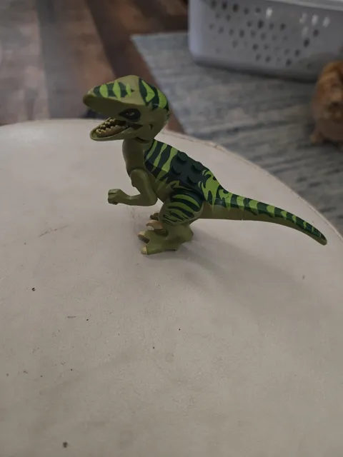 Jurrasic world lego custom Raptor figure