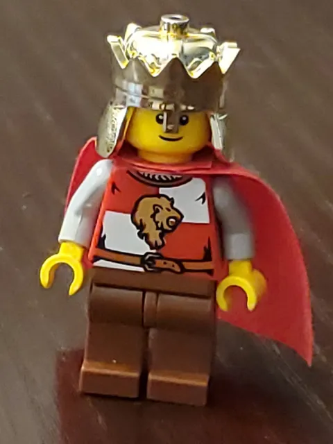 Lego cas482  Kingdoms Lion King Quarters Minifigure Lion + Crown
