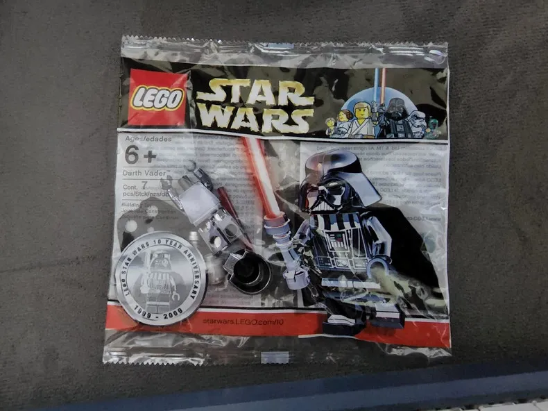 LEGO Star Wars: Chrome Darth Vader Minifigure Polybag  (4547551) - New Sealed