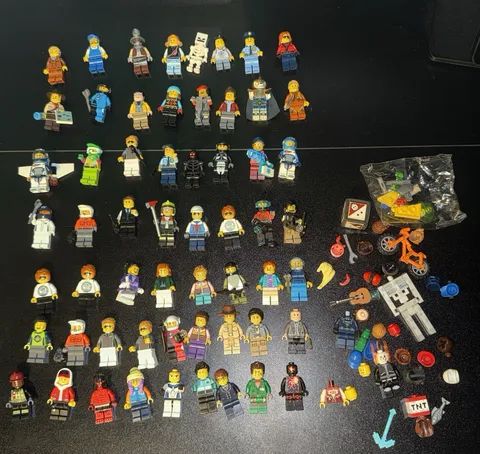 Lego Minifigures Assorted Lot Of 50+ And Random Parts(READ DESCRIPTION)