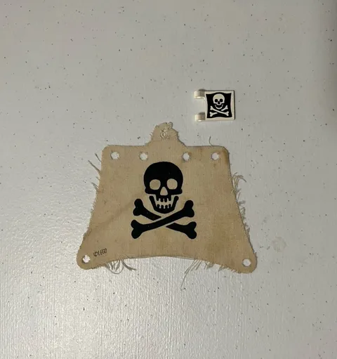 LEGO Cloth Sail Sailbb26 SKULL & CROSSBONES 12X10 Flag Pirates 6261 Raft Raiders