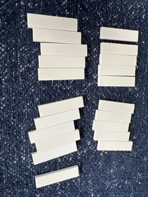 LEGO 2431 White Tile 1x4 - 21 Pieces
