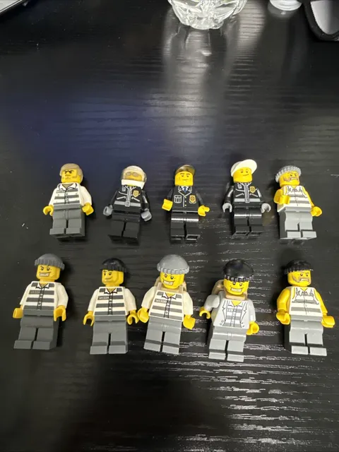 Lot of 10 Lego City Minifigures- COPS AND ROBBERS