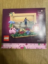 LEGO Botanicals Floral Picture Frame (40916)