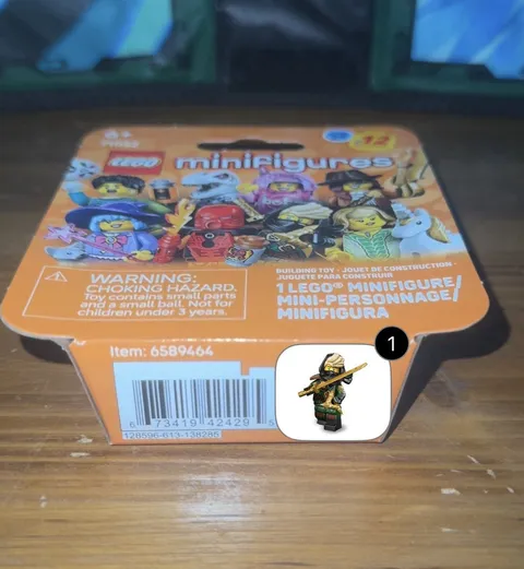 LEGO MINIFIGURES Minifigures Box Plastic Minifigure 6+ Item 6589464