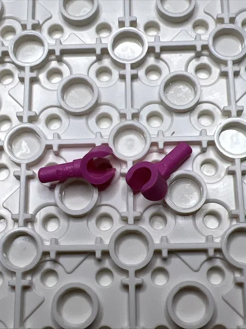 LEGO 983 Dark Pink Minifigure Replacement Hands x2 - 1 Pair