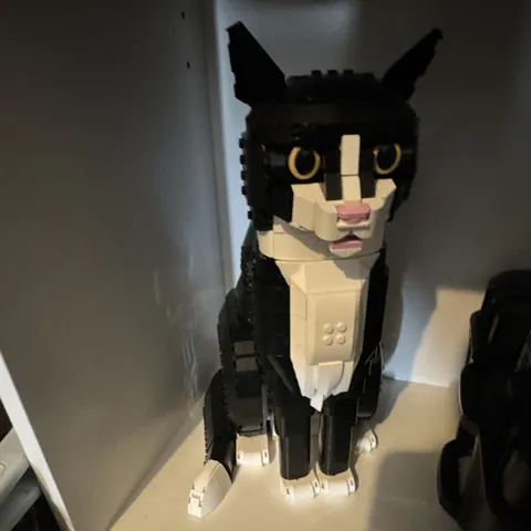 LEGO Ideas: Tuxedo Cat (21349) Completed Set All Pieces Included