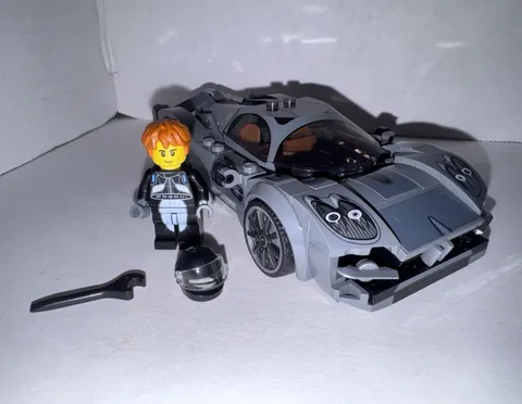 LEGO Speed Champions 76915 Pagani Utopia 249pc Set w/ Driver Minifigure
