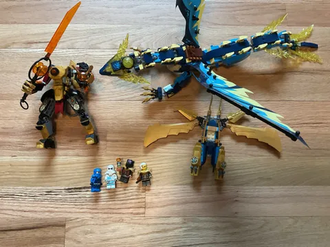 LEGO NINJAGO: Elemental Dragon vs. The Empress Mech (71796)