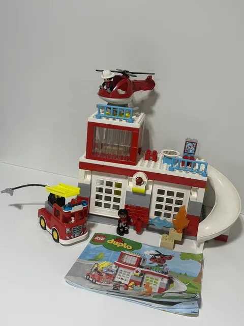 Lego Duplo 10970 Fire Station & Helicopter Firetruck w Sound Retired COMPLETE