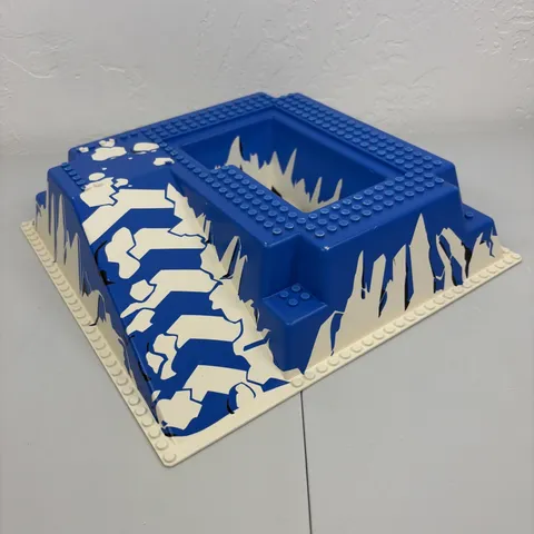 LEGO 32x32 Raised Baseplate 2552 Blue White Ramp Pit Ice Planet Set 6983 Nice