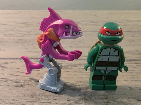 LEGO Teenage Mutant Ninja Turtles TMNT Raphael Fishface Minifigure 79105 79102