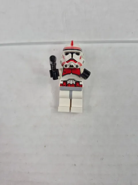 Lego Star Wars Minifigure: Clone Shock Trooper sw0091 [7655] Crack On Arm