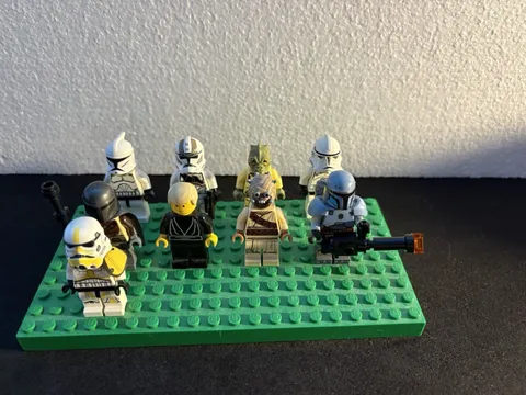 LEGO Star Wars Minifigure Lot P1 Clone, Paz Vizla, Tusken Raider, Luke, Bossk