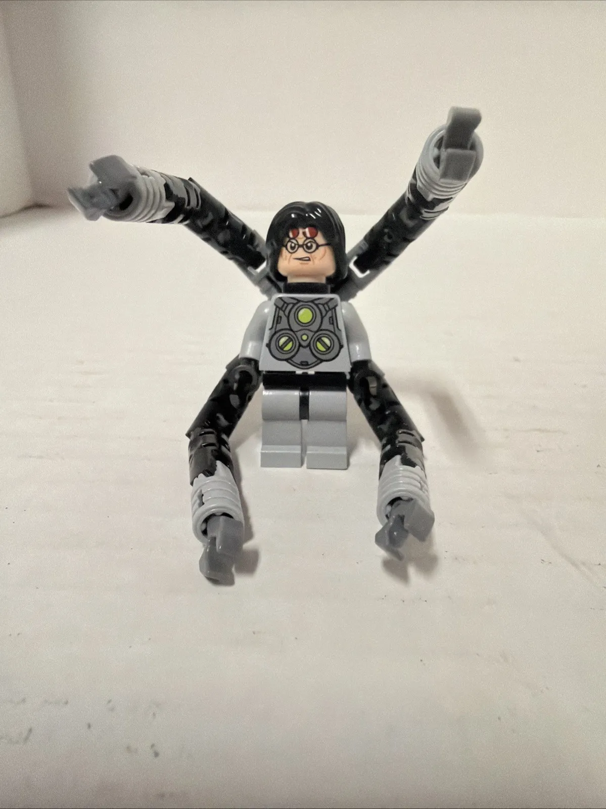LEGO Doc Ock Minifigure - 6873 Spider-Man's Ambush Dr. Octopus