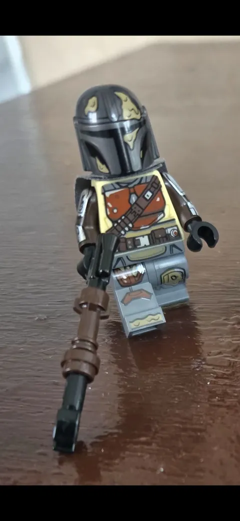 LEGO Star Wars Muddy Mandalorian Minifigure Beskar Armor Mudhorn Battle 75453