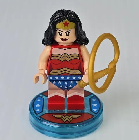 LEGO Dimensions Minifigure Wonder Woman DC Super Heroes 2s With Lasso