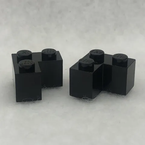 LEGO 2357 Black Brick 2 x 2 Corner (x1)