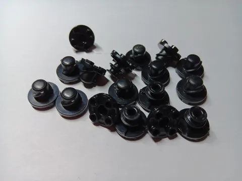 LEGO BULK LOT OF 16 BLACK PLATE ROUND 2X2 THIN ROTATION STEM & SCREW 50407 40145
