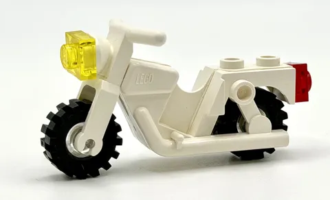 LEGO White Motorcycle Town with Trans-Clear Wheels with Black Tires inv.572