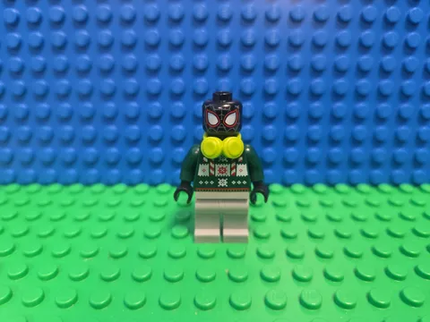 LEGO Miles Morales Minifigure sh0985 Marvel Super Heroes 76293 CMF Lot Retired 